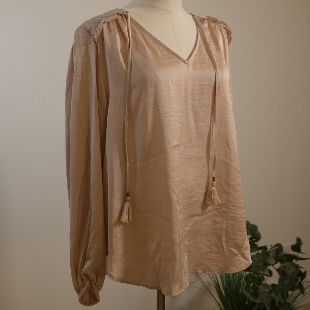 Tahari Woman Champagne Satin Tassel Tie V-Neck Blouse 1X Boho Ruffle Back Top